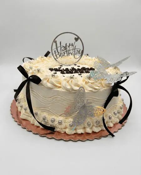 Tarta personalizada de cumpleaños diseñada por Deisy en Tartas Day Madrid